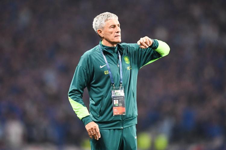 记者：明知泰山有爆点却偏要安排3后卫，塞蒂恩给自己往下课整